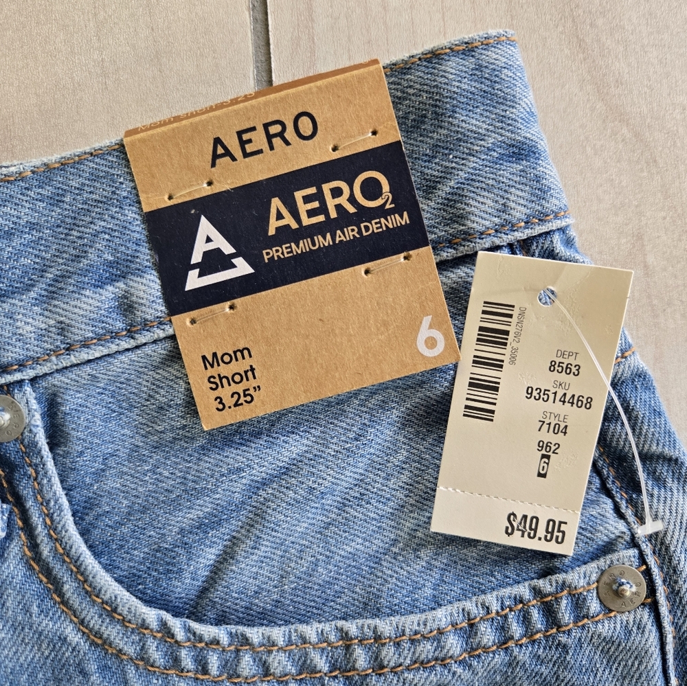 NWT Aeropostale 3.25" Buttonfly Jean Mom Shorts Frayed Rolled Hem - Picture 12 of 13